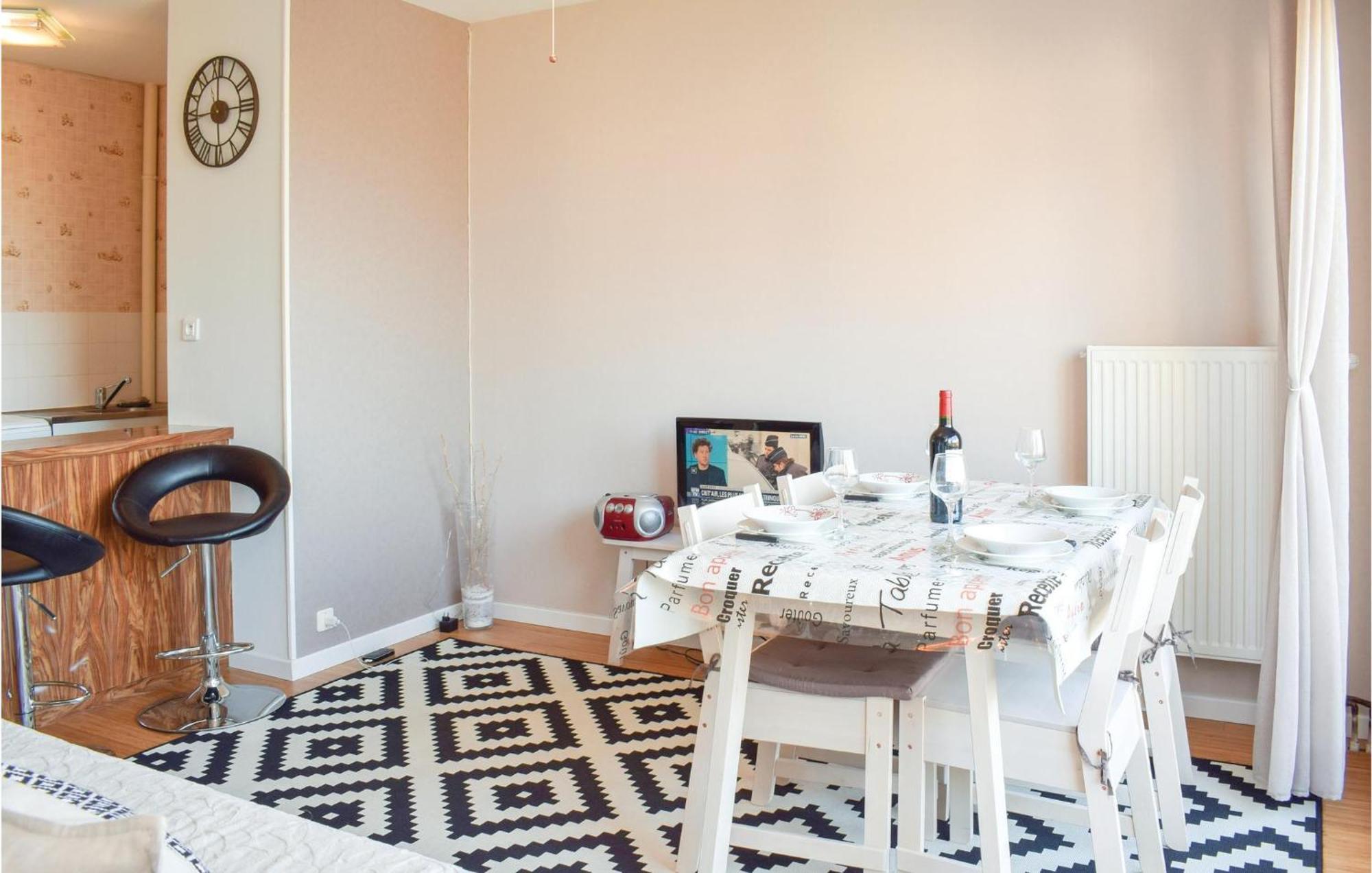 1 Bedroom Nice Apartment In Grandcamp Maisy Grandcamp-Maisy Exterior foto